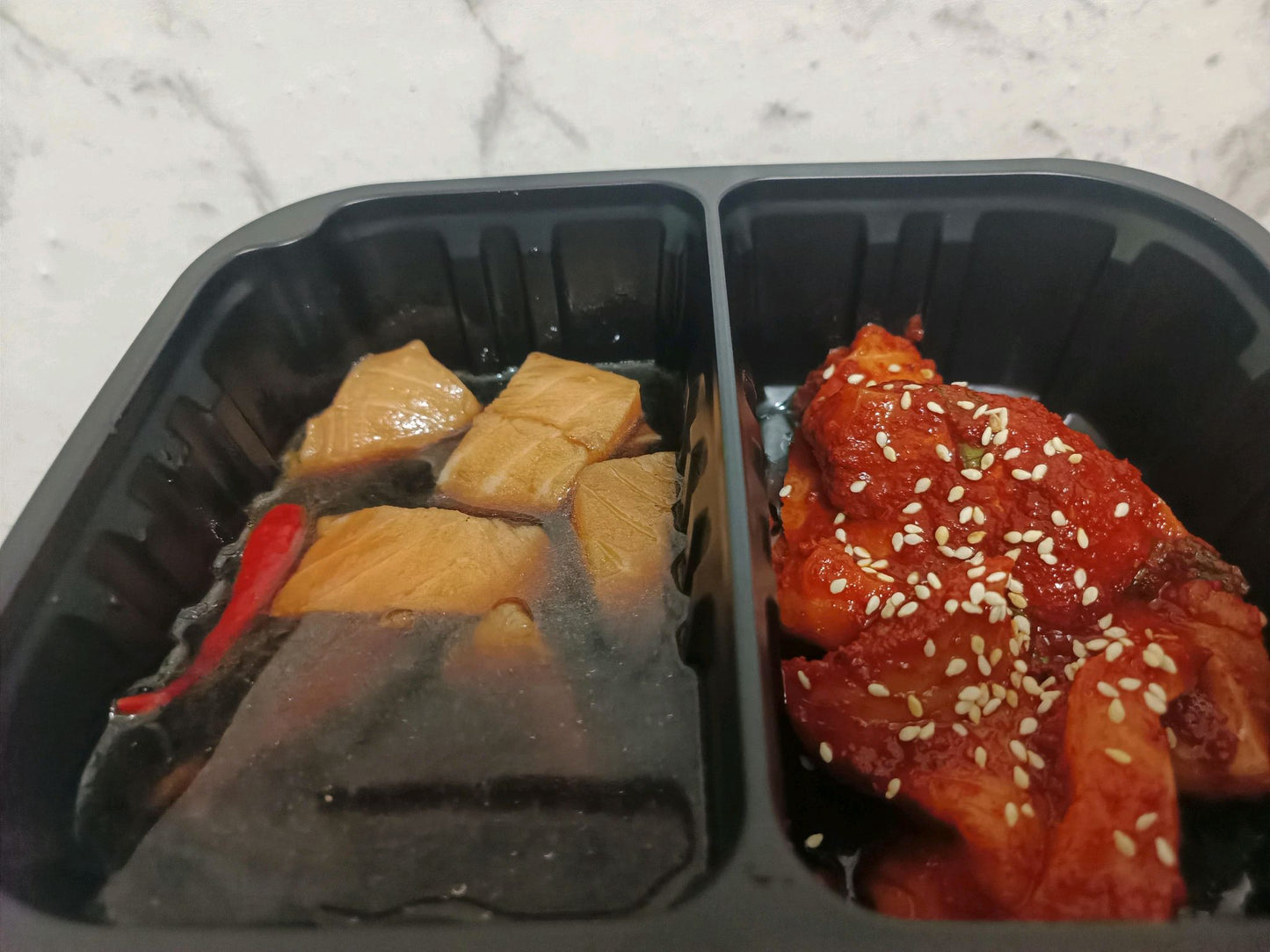 Raw Marinated Salmon 연어장 Yeonojang 100g